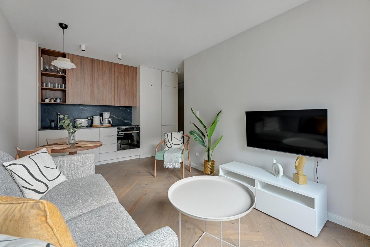 Bank Polski City Center Apartment With Parking By Lion Apartments 格丁尼亚 外观 照片