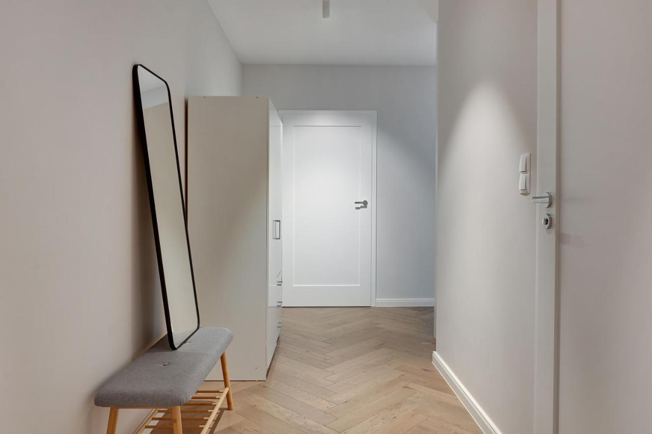 Bank Polski City Center Apartment With Parking By Lion Apartments 格丁尼亚 外观 照片